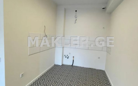  იყიდება 2 ოთახიანი  ბინა ორთაჭალაში