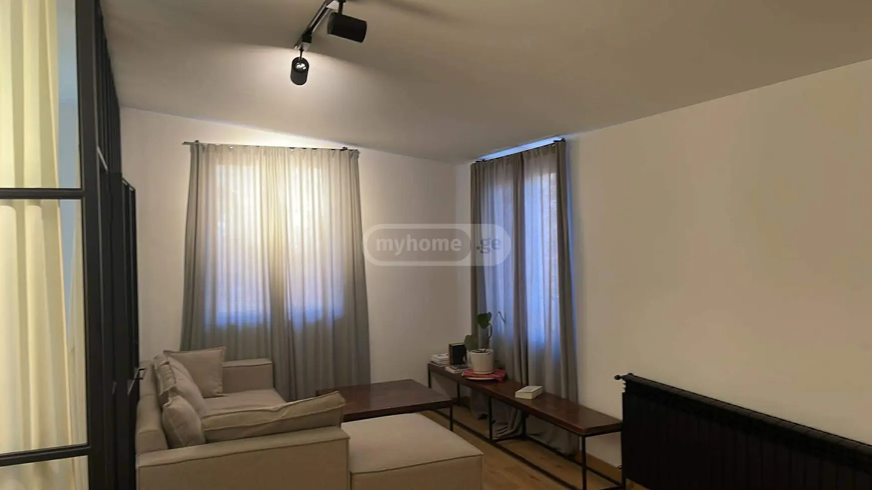  Сдаётся 2 комнатная  Квартира в Ваке  на ул. Палиашвили 