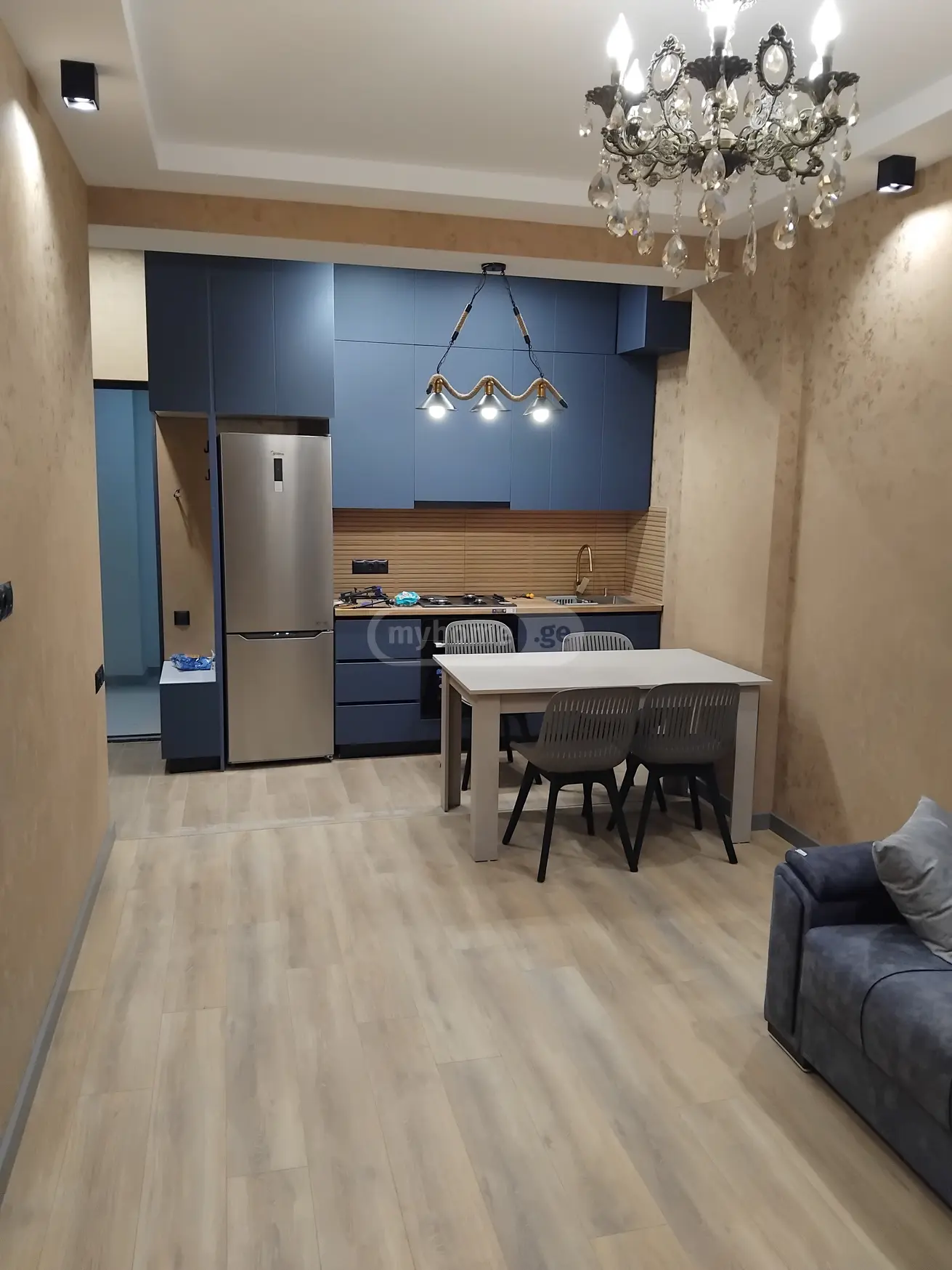  Продается 3 комнатная  Квартира на Плато Нуцебидзе