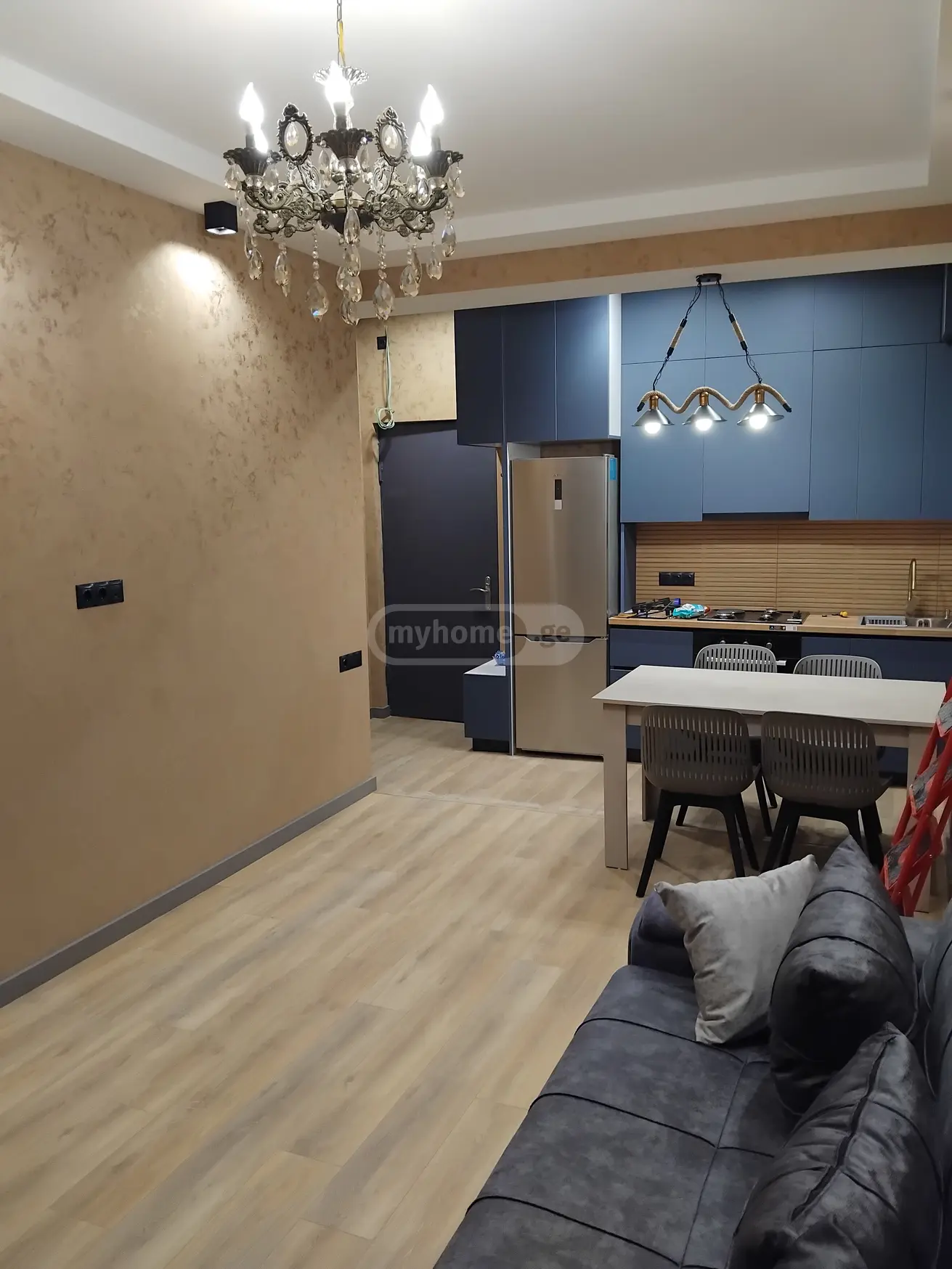  Продается 3 комнатная  Квартира на Плато Нуцебидзе