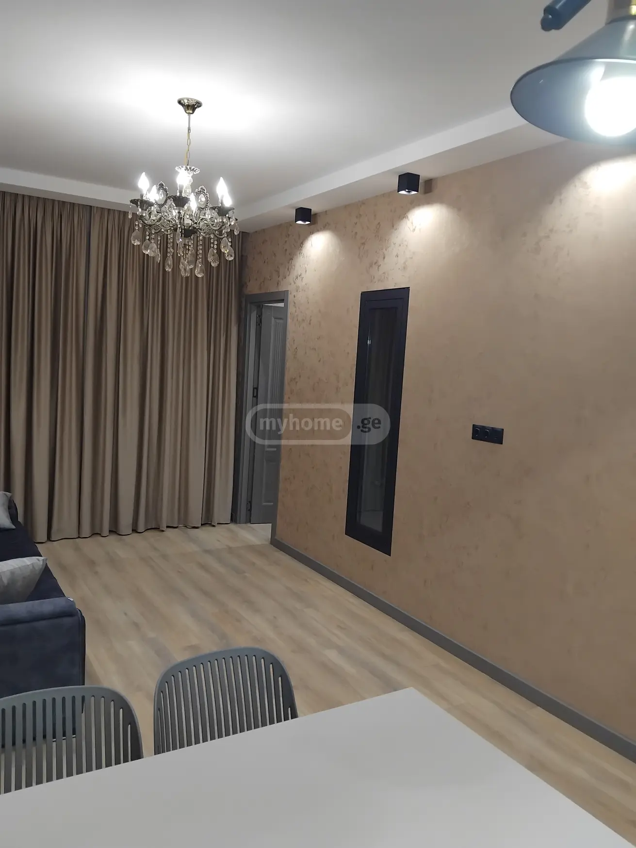  Продается 3 комнатная  Квартира на Плато Нуцебидзе