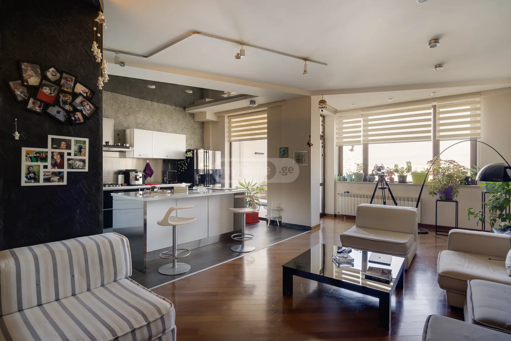  ქირავდება 3 ოთახიანი  ბინა ვაკეში  ი. ჭავჭავაძის გამზ. 