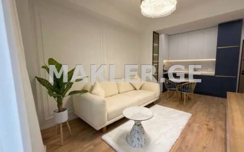  იყიდება 2 ოთახიანი  ბინა ისანში  ნავთლუღის ქუჩაზე 