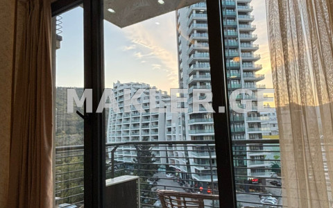  ქირავდება 2 ოთახიანი  ბინა საბურთალოზე  უნივერსიტეტის ქუჩაზე 