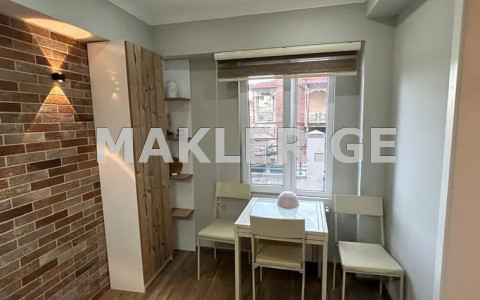  Satılık 3   Daire in Abanotubani dit. (Old Tbilisi)  in Botanic st. 