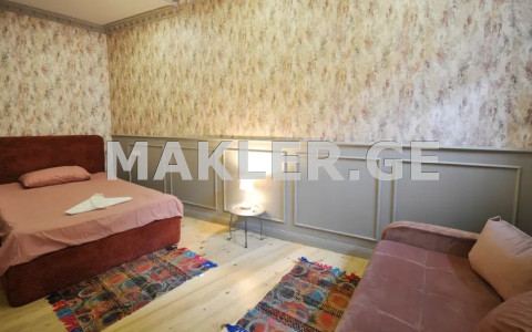  Satılık 7   Daire in Sololaki dist. (Old Tbilisi)  in A. Catholicos st. 