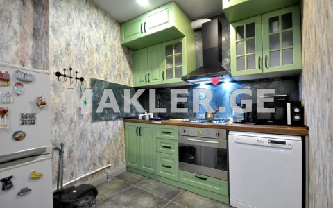  Satılık 7   Daire in Sololaki dist. (Old Tbilisi)  in A. Catholicos st. 