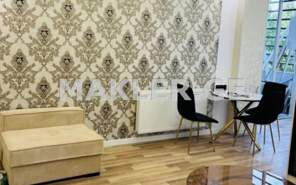  Продается 3 комнатная  Квартира в Ортачале  на ул. Гулуа 