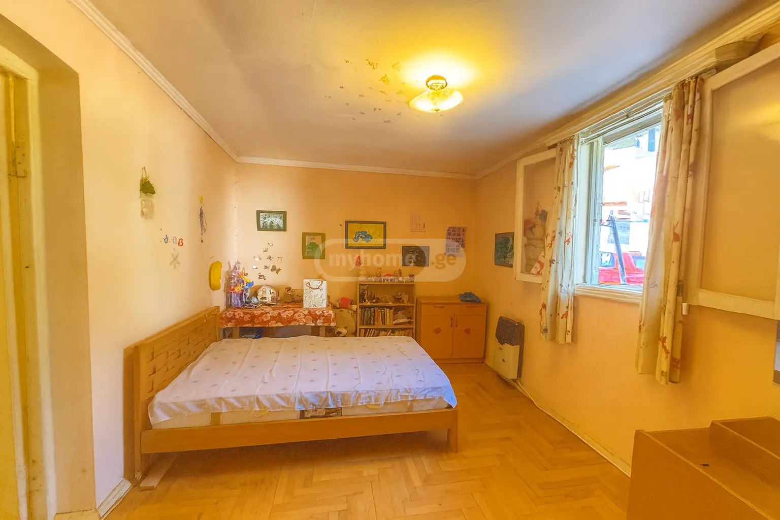  Satılık 3   Daire in Sololaki dist. (Old Tbilisi)  in Machabeli st. 