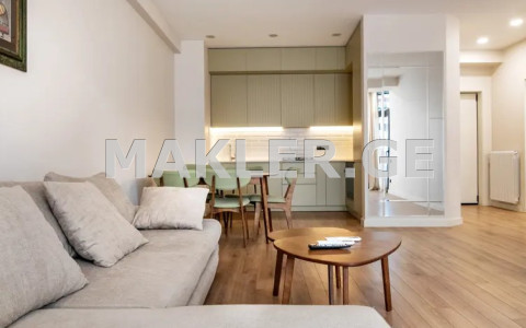  Продается 2 комнатная  Квартира в Сабуртало  на ул. Университетская 