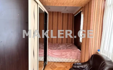  ქირავდება 3 ოთახიანი  ბინა ვერაზე  არაგვის ქუჩაზე 