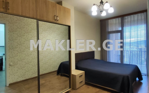  ქირავდება 2 ოთახიანი  ბინა ვერაზე  რ. ჯაფარიძის ქუჩაზე 