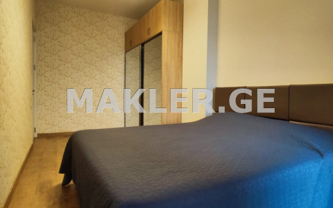  ქირავდება 2 ოთახიანი  ბინა ვერაზე  რ. ჯაფარიძის ქუჩაზე 