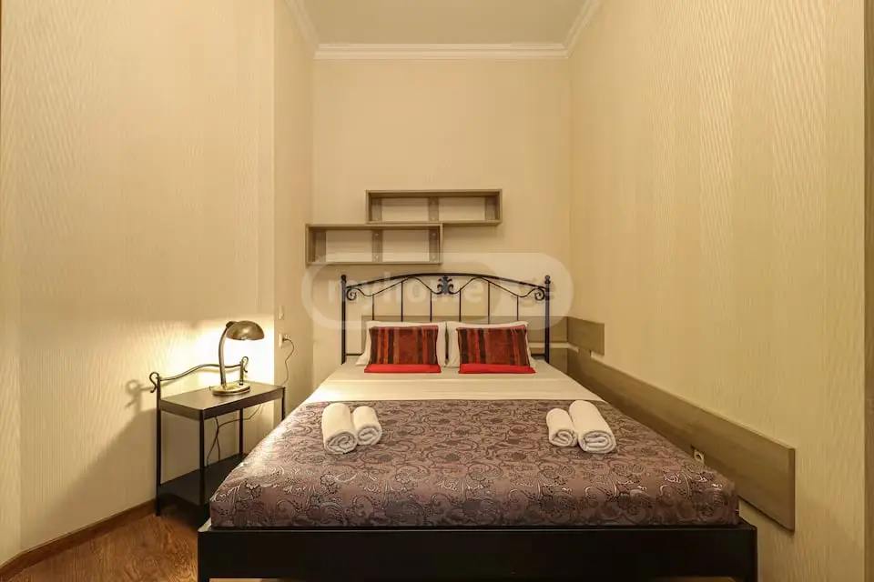  Сдаётся 2 комнатная  Квартира в Сололаки (Старый Тбилиси)  на ул. Куфтина 