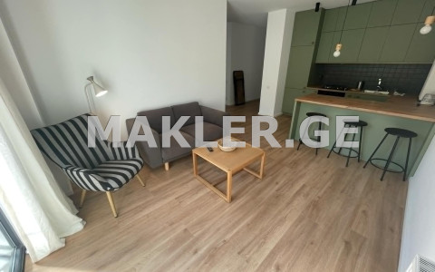  Продается 4 комнатная  Квартира на Озере Лиси