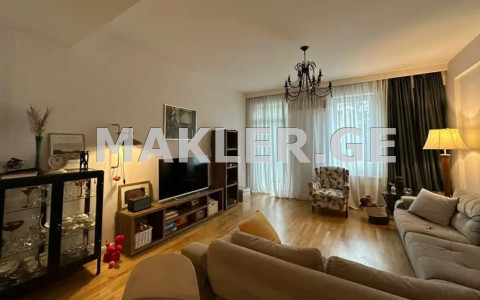  იყიდება 3 ოთახიანი  ბინა საბურთალოზე  ვაჟა-ფშაველას გამზირზე 