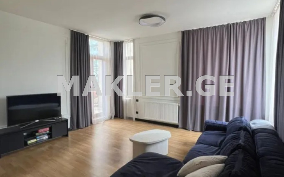  Продается 3 комнатная  Квартира в Сабуртало  на ул. Картозиа 