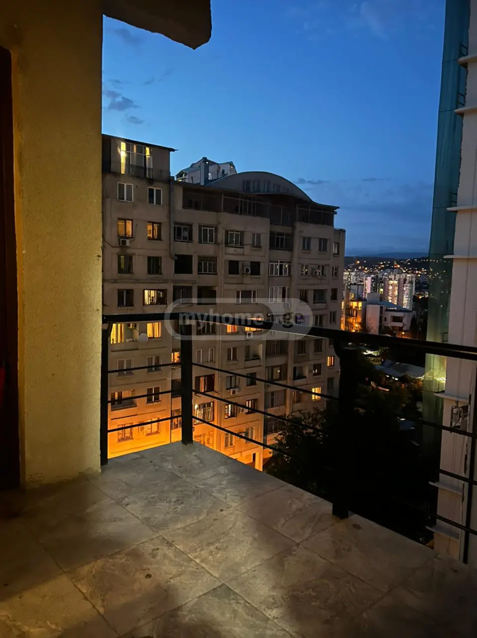  Сдаётся 3 комнатная  Квартира в Сабуртало  на ул. Миротадзе 