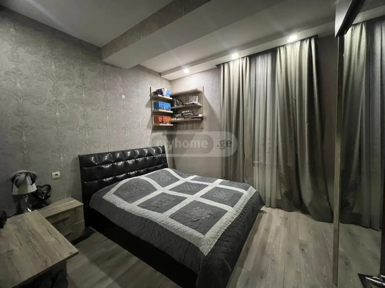  Сдаётся 3 комнатная  Квартира в Сабуртало  на ул. Миротадзе 