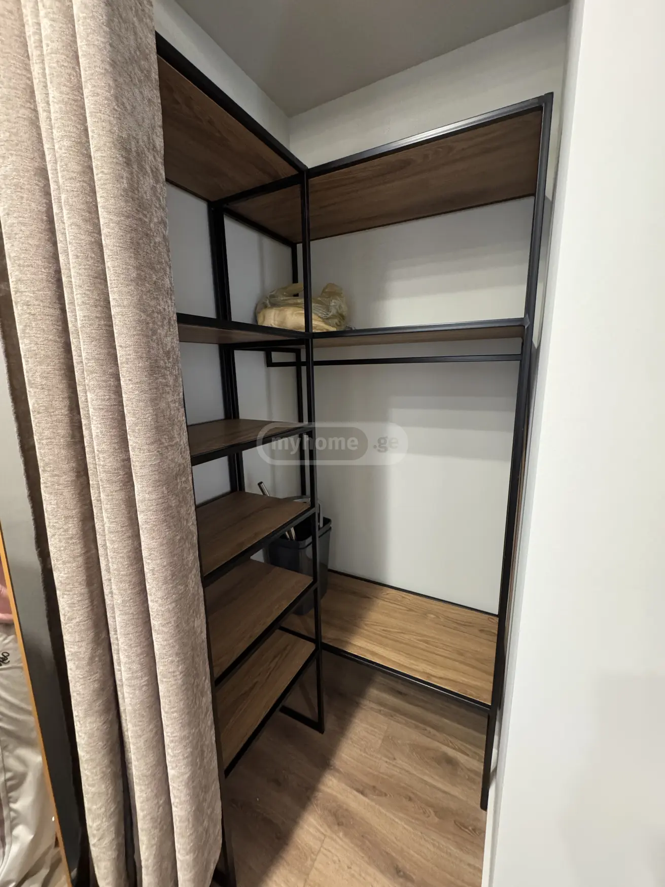  Сдаётся 2 комнатная  Квартира в Сабуртало