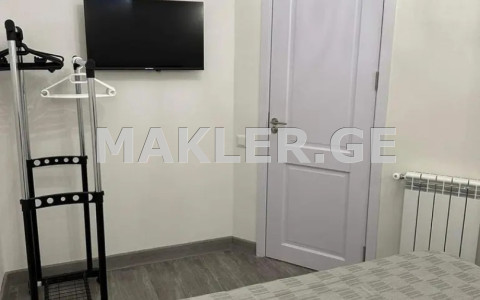  ქირავდება 2 ოთახიანი  ბინა საბურთალოზე  უნივერსიტეტის ქუჩაზე 