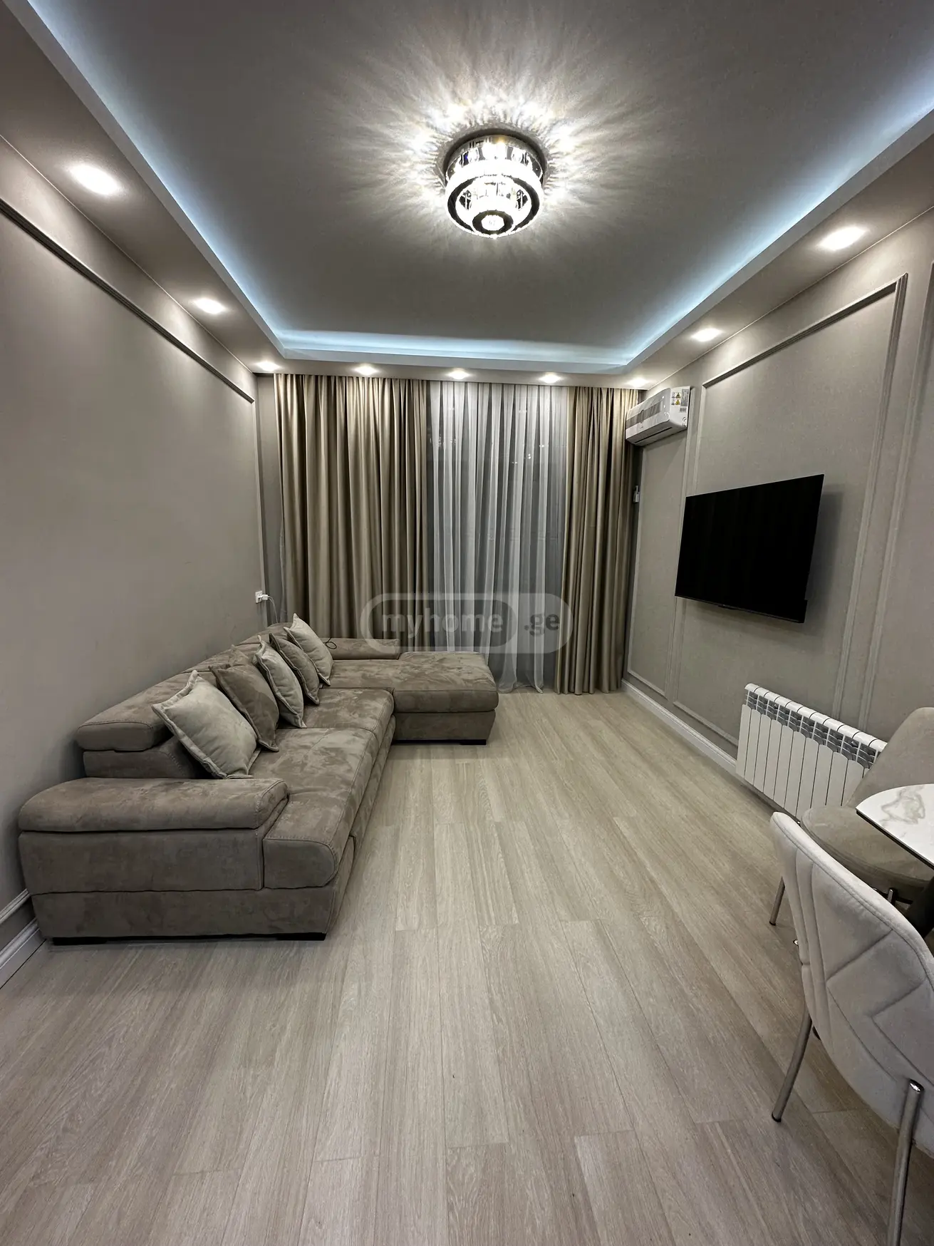  ქირავდება 2 ოთახიანი  ბინა საბურთალოზე  გელოვანის გამზირზე 