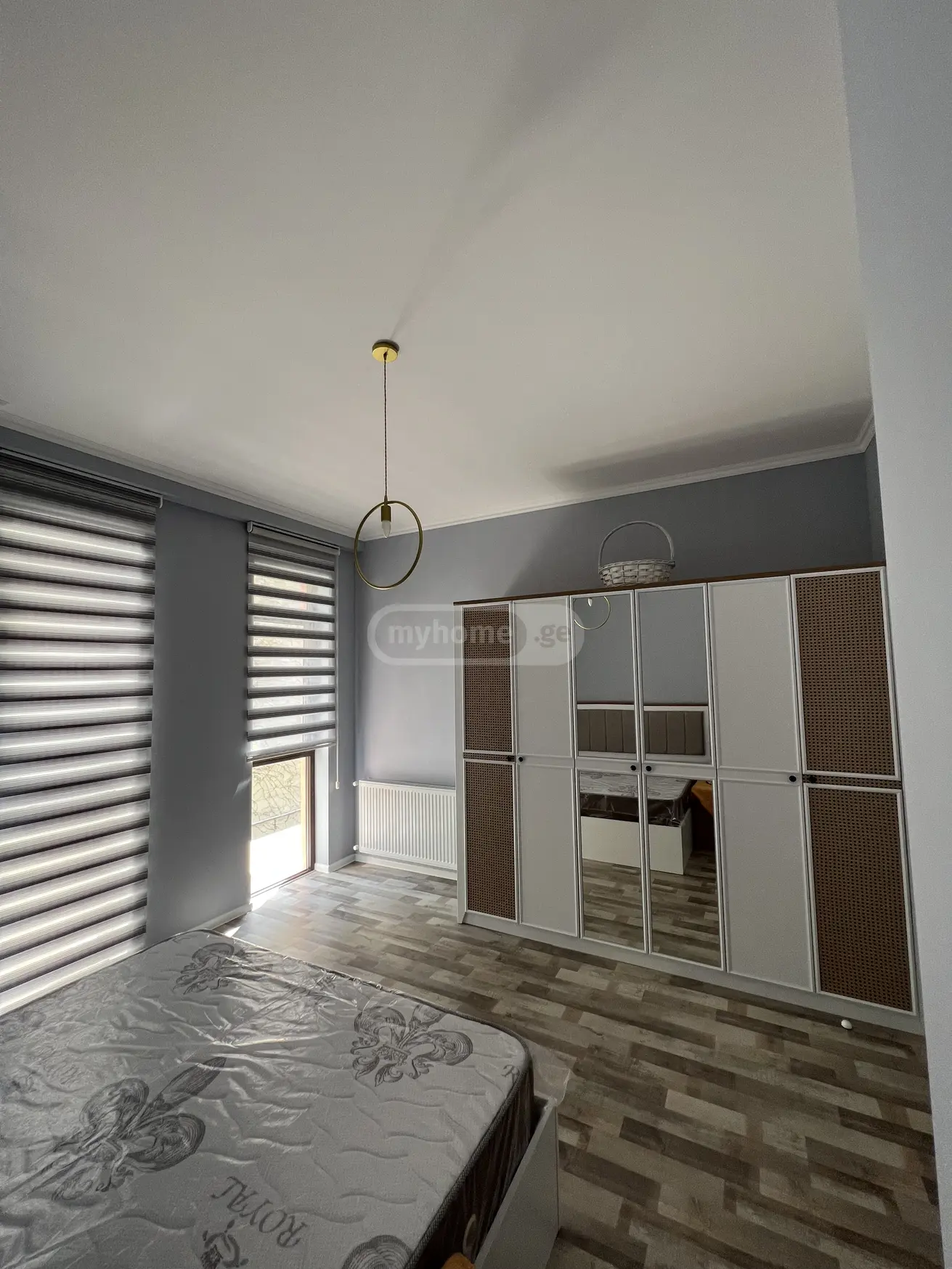  ქირავდება 2 ოთახიანი  ბინა საბურთალოზე  გურამ ფანჯიკიძის ქუჩაზე 