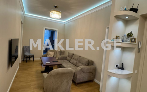  ქირავდება 3 ოთახიანი  ბინა ვაკეში  ი. ჭავჭავაძის გამზ. 