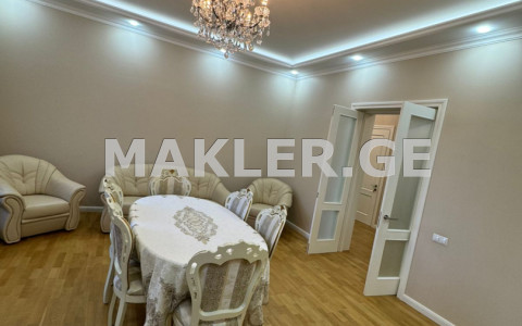  ქირავდება 3 ოთახიანი  ბინა ვაკეში  ი. ჭავჭავაძის გამზ. 