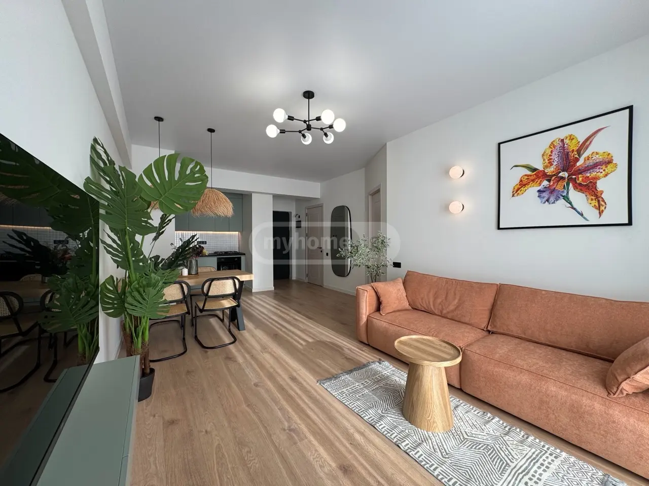  For Sale 2 room  Apartment in Saburtalo dist.  in Universiteti st. 