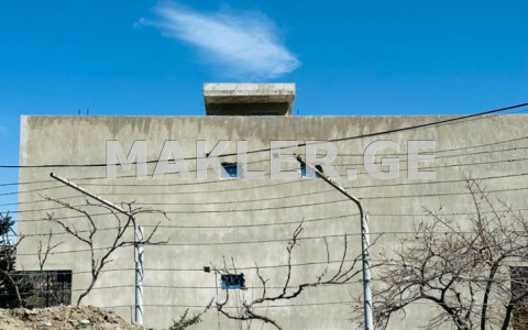  For Sale 375 m² space Private House in Ortachala  in II Kheivani st. 