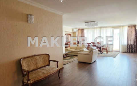  Продается 3 комнатная  Квартира в Сабуртало  на ул. П. Иоселиани 