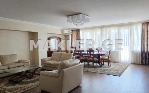  Продается 3 комнатная  Квартира в Сабуртало  на ул. П. Иоселиани 