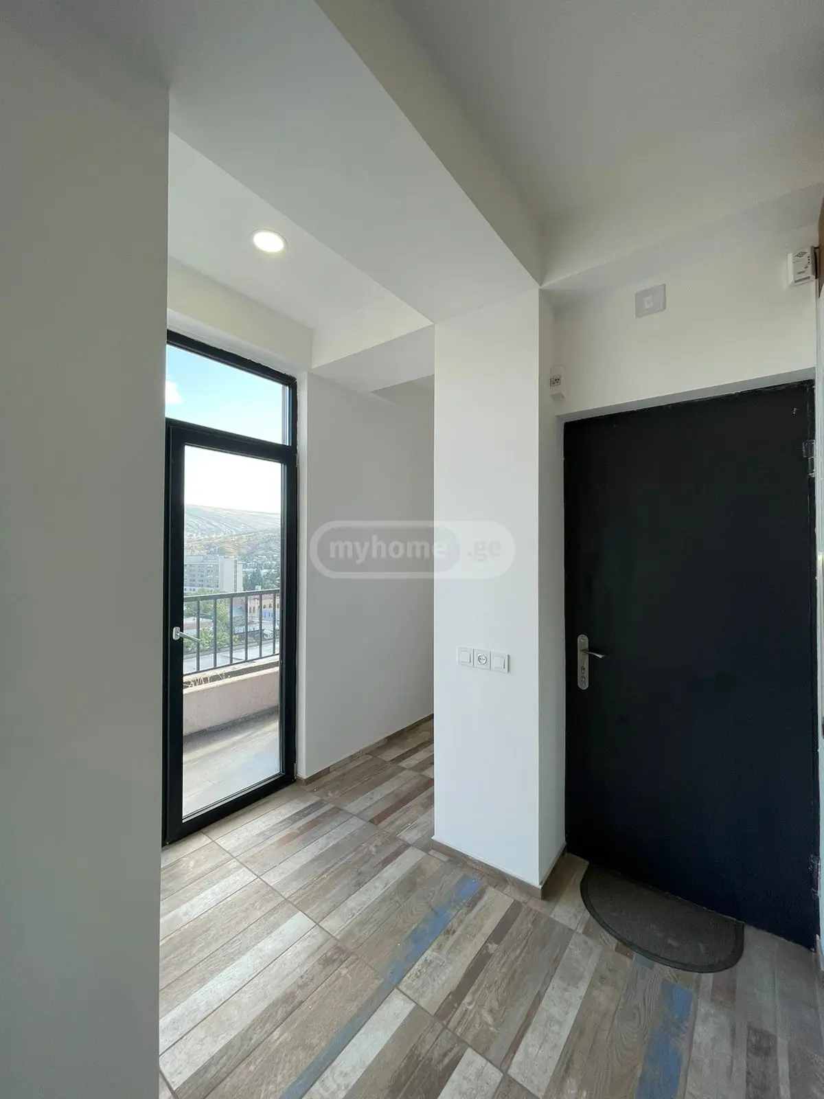  For Sale 2 room  Apartment in Avlabari dist.  in Telavi st. 