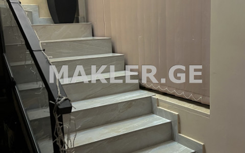  იყიდება 220 m² ფართობის საკუთარი სახლი თბილისის ზღვაზე