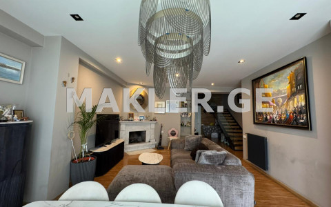  For Sale 5 room  Apartment in Vake dist.  in Paliashvili st. 