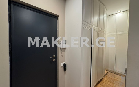  For Sale 5 room  Apartment in Vake dist.  in Paliashvili st. 