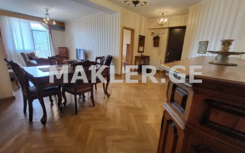  იყიდება 5 ოთახიანი  ბინა საბურთალოზე  იყალთოს მთაზე 