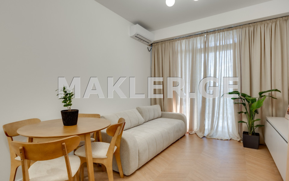  For Sale 3 room  Apartment in Didi digomi dist.  in Agmashenebeli alley 
