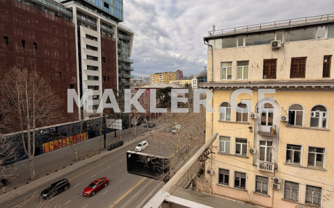  Kiralık 3   Daire in Saburtalo dist.  in Pekini Ave. 