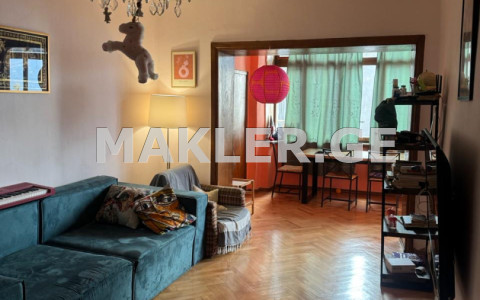  Satılık 3   Daire in Saburtalo dist.  in Khvichia st. 