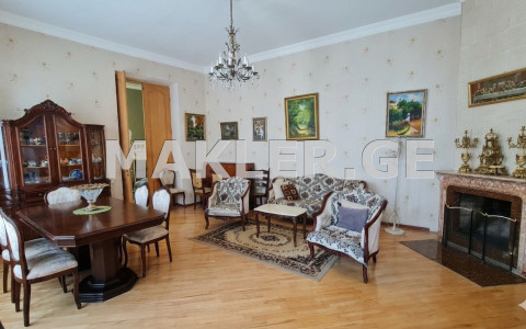  For Sale 4 room  Apartment in Sololaki dist. (Old Tbilisi)  in Iashvili st. 