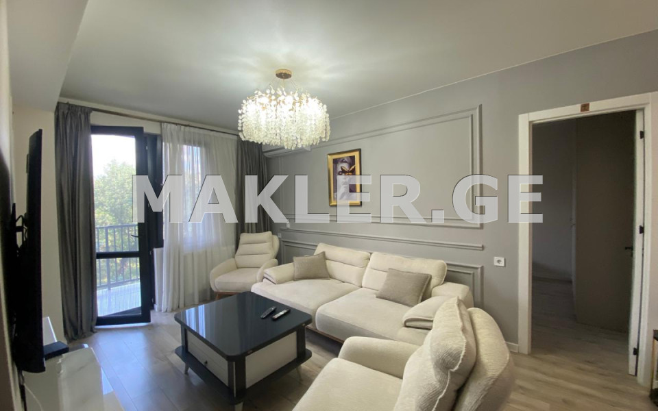  出售 3 room  公寓 迪迪迪戈米区  in Petre Iberi st. 