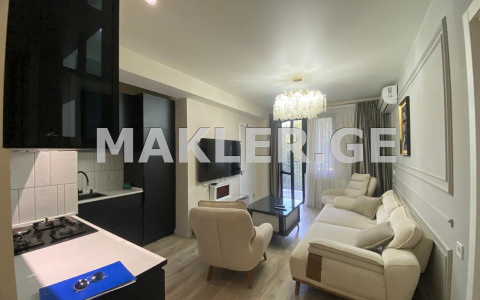  出售 3 room  公寓 迪迪迪戈米区  in Petre Iberi st. 