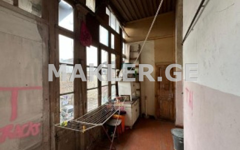  For Sale 2 room  Apartment in Chugureti dist.  in Mazniashvilis st. 