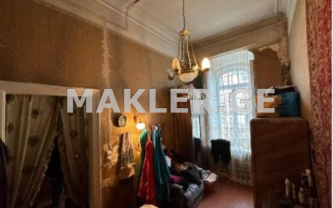  For Sale 2 room  Apartment in Chugureti dist.  in Mazniashvilis st. 