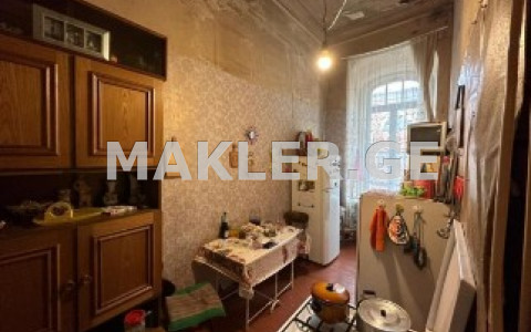  For Sale 2 room  Apartment in Chugureti dist.  in Mazniashvilis st. 