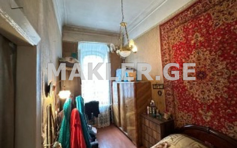  For Sale 2 room  Apartment in Chugureti dist.  in Mazniashvilis st. 