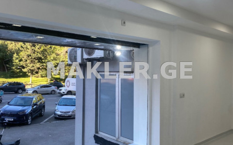 იყიდება 70 m² ფართობის კომერციული ფართი საბურთალოზე  ვაჟა-ფშაველას გამზირზე 