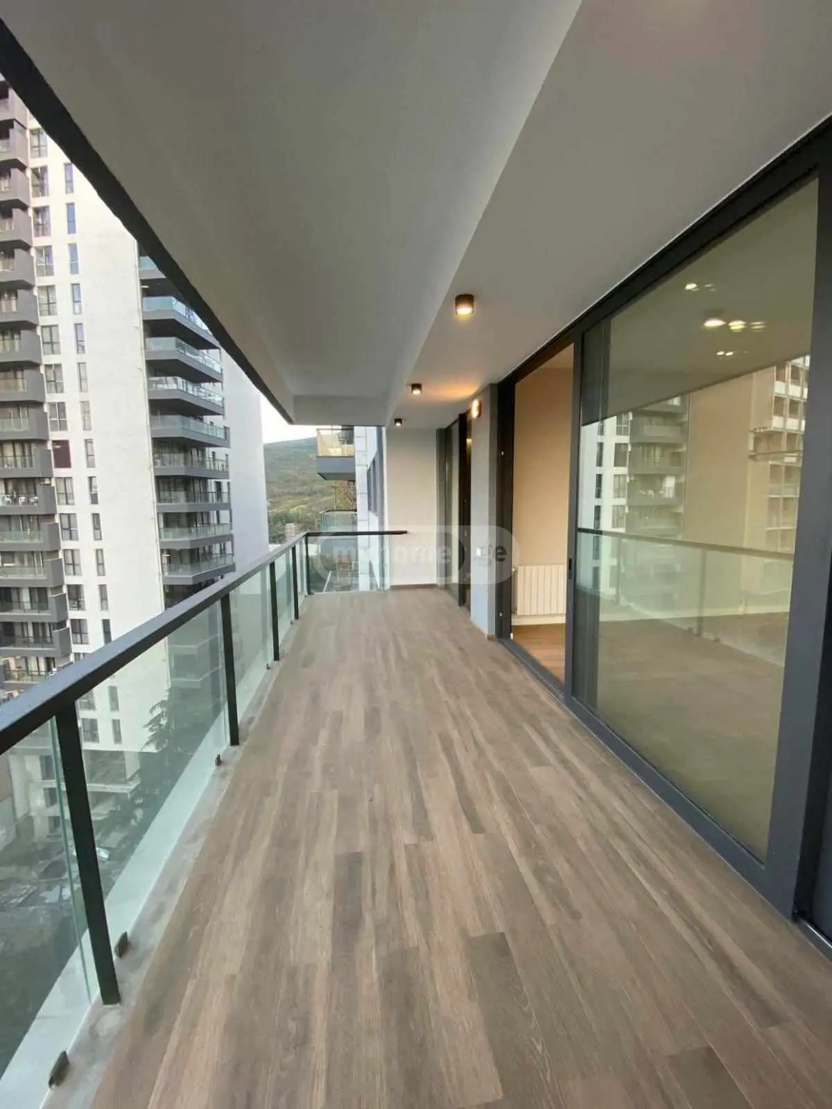  For Rent 4 room  Apartment in Vake dist.